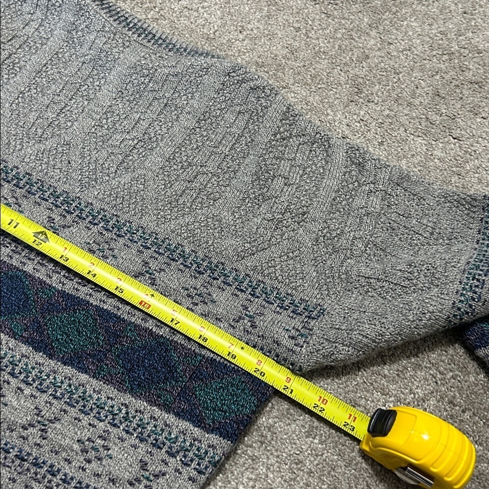Vintage Knit Patterned PDX Sweater - Picture 4 of 5